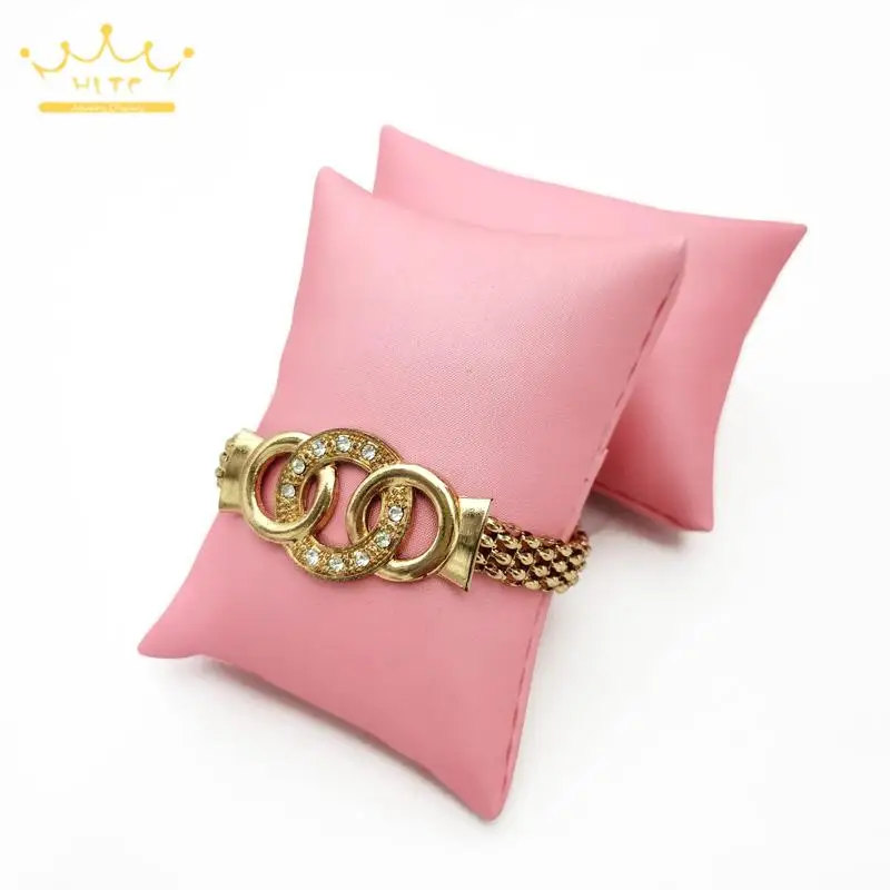 Organizer Bantal Kecil dari Ku - Are Watches Jewelry Or Accessories ulasan dan harga